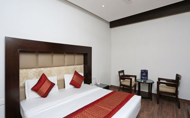 OYO 8898 City Hotels