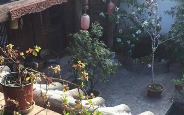 Lijiang Zhen Shui Ren Jia Inn
