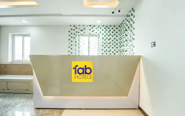 Fabhotel Royal Carpet