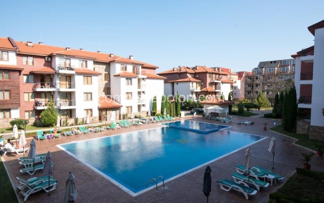 Apartment on Apollon Complex