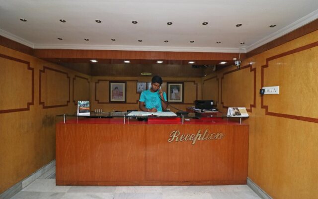 Hotel Monohar Inn By OYO Rooms