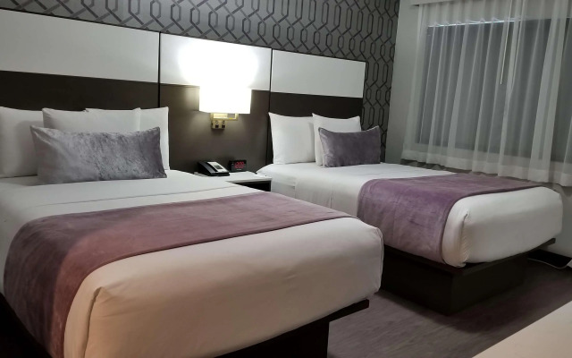 Sunset West Hotel, SureStay Collection by Best Western