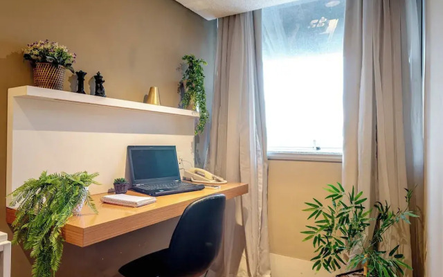 Estudio com AC e vaga