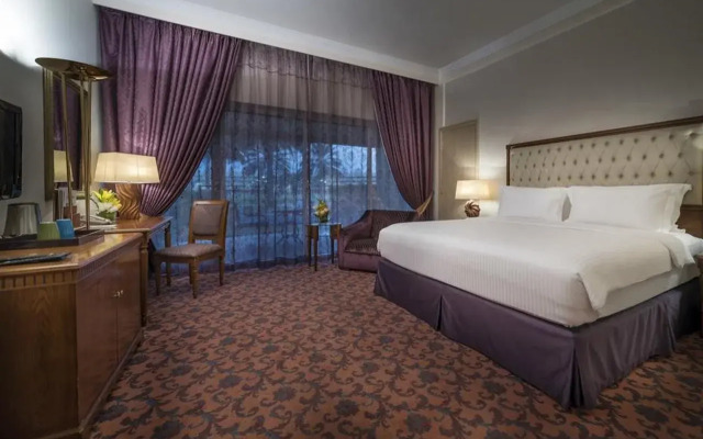 Officers Club & Hotel