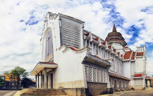 Your Home Serviced Apartment