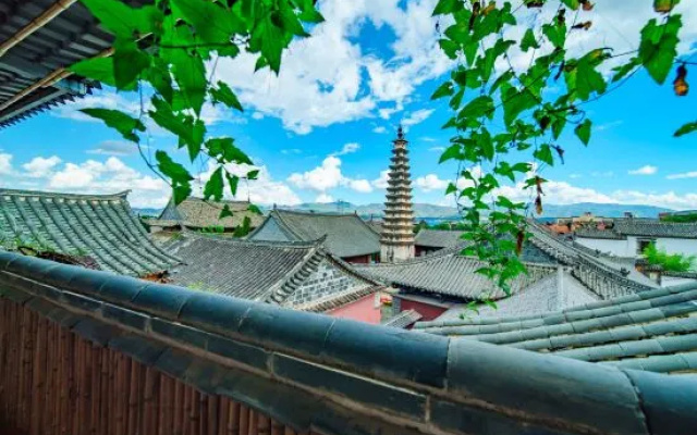 Huachengju View Guesthouse – Outside – Jianshui