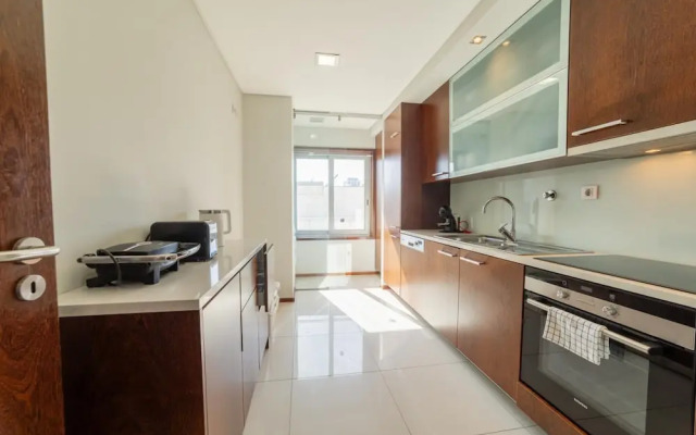Modern Cedofeita by Homing