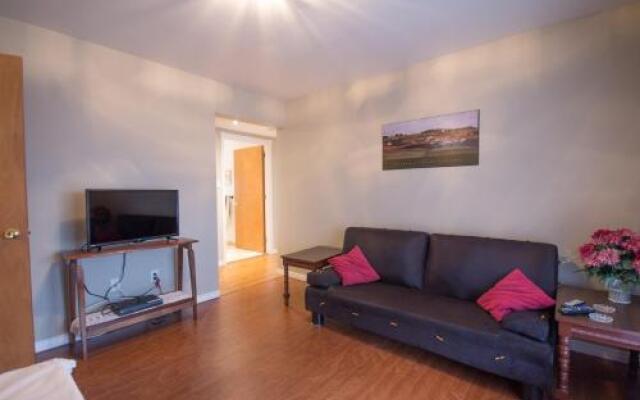 MeHomeBy Bed and Breakfast