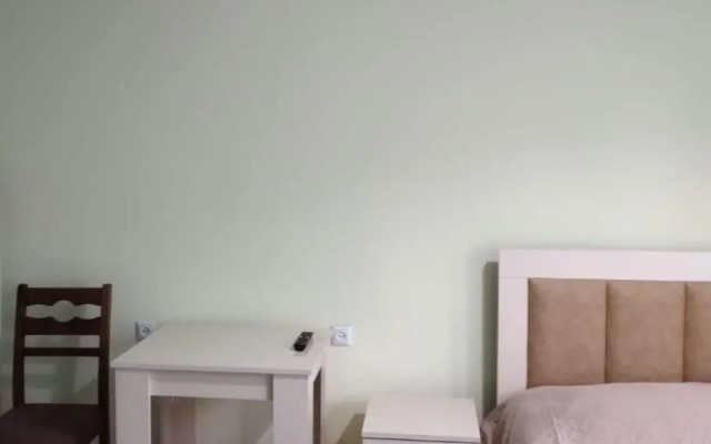 Nunu's Guesthouse
