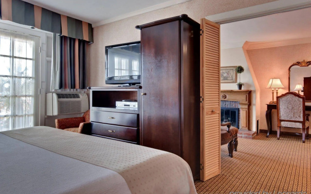 Holiday Inn Laguna Beach