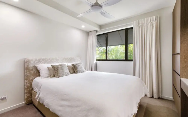 Pisces Apartments