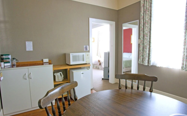 The Station House Motel