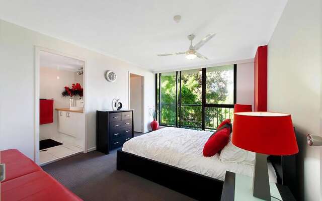 Holiday Resort Apts in Surfers Paradise