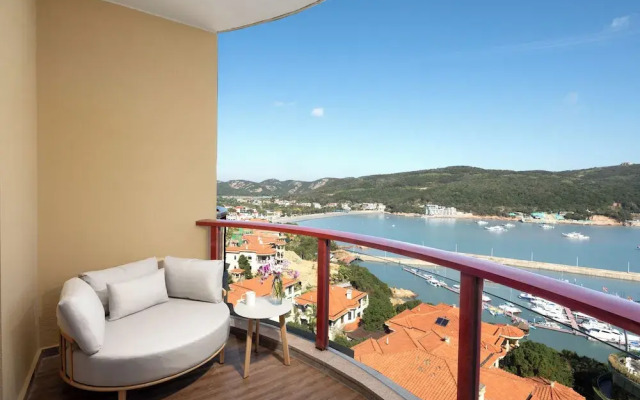 Crowne Plaza Zhoushan Seaview, an IHG Hotel