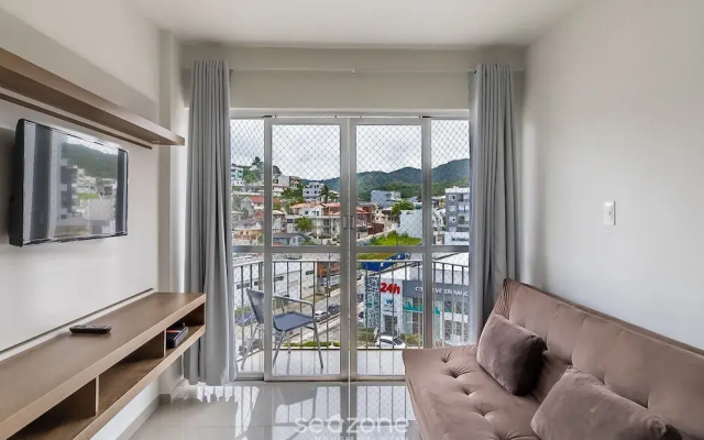 Modern Apartment Near the BC Ferris Wheel Mbh0601