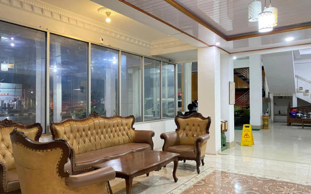 OYO 586 Hotel Wijaya