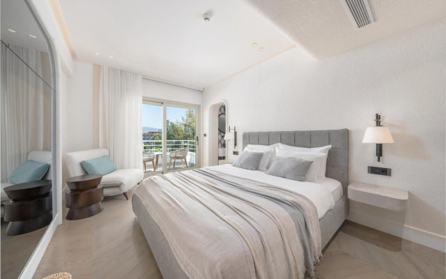 Yacht Classic Hotel - Boutique Class
