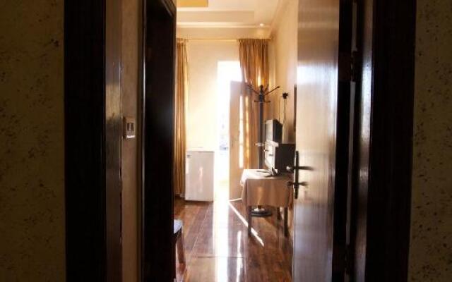 Erasmus Student House By Sunrise Hostel
