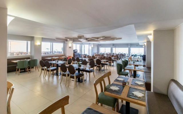 Golden Beach Hotel