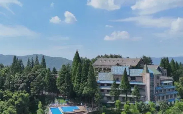 Moganshan Mountain Villa