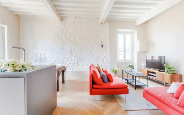 The White Lotus Penthouse