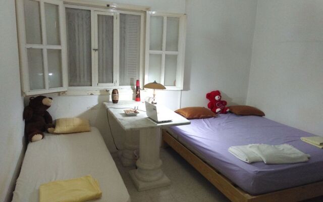 AliWali Room Near Airport Tunis Carthage