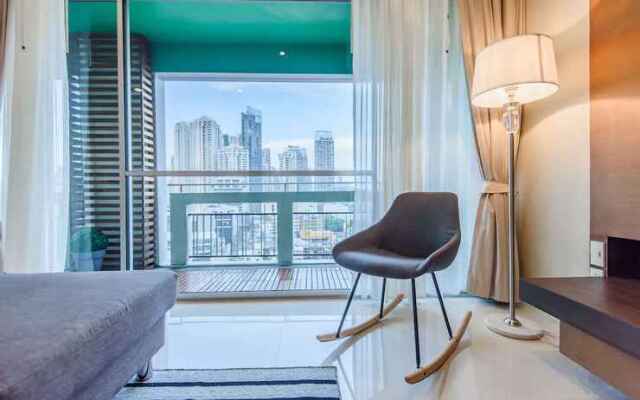 Roomromo Residence by Rompo