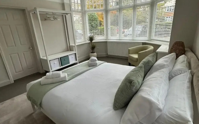 Luxury Family Home Central Bournemouth Sleeps 6
