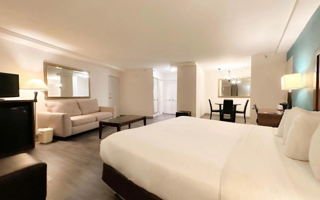 Comfort Inn & Suites Kissimmee by the Parks
