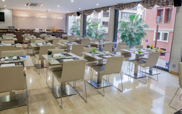 NH Castellón Mindoro Hotel