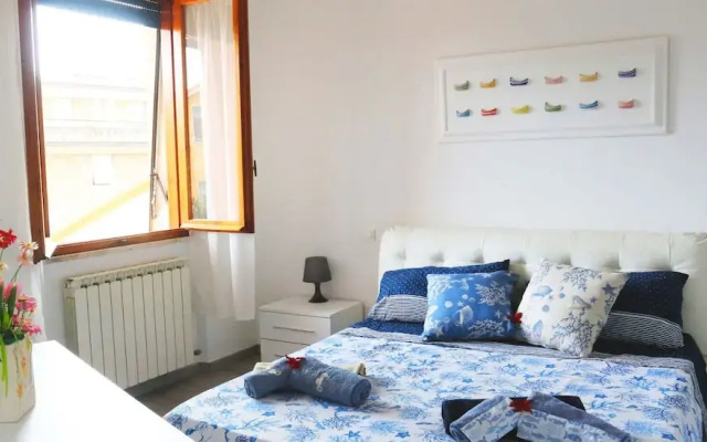 Apartment in Liguria With Side sea Views