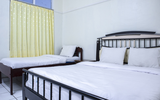 OYO 1401 Hotel Maya