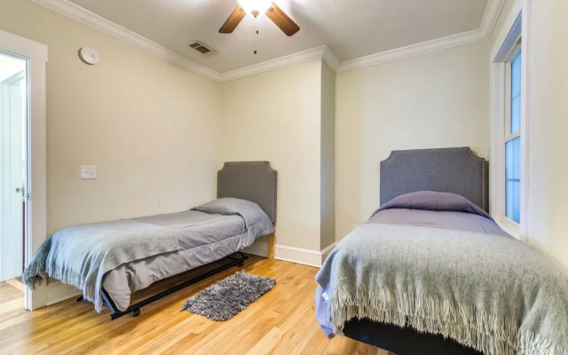 Stay & Play in Pensacola: Apartment Near Dtwn