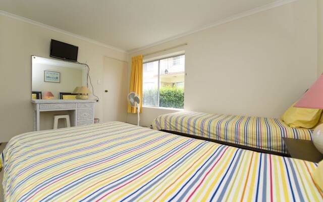 Sundeck Unit 6 - Shoal Bay