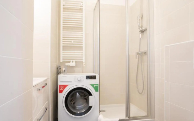 Sunny apartment in Leopoldstad + terrace with grill