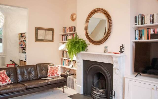Stunning 5 Bedroom Family Home in East London