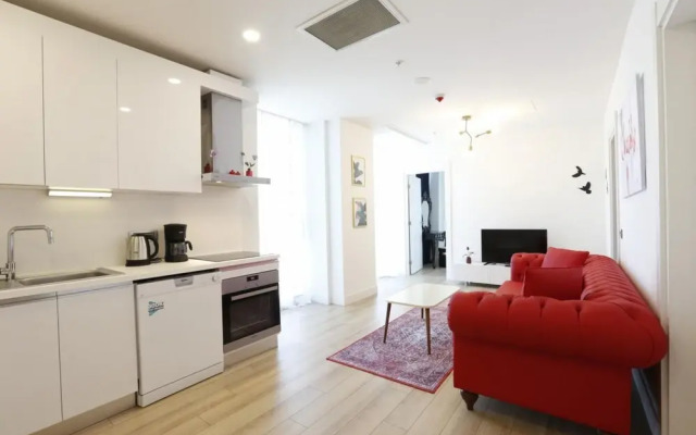 Amazing Residence Flat With Superb View in Kartal
