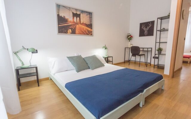 Sweet 2 Bedrooms Home in Milan Center