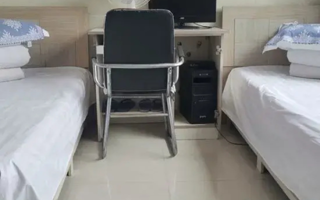 Changling Zhenxing Hotel