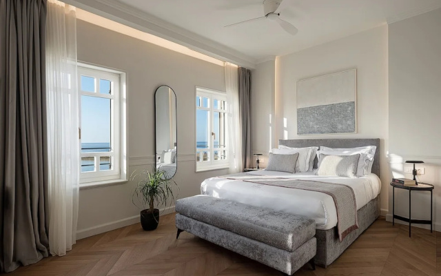 Riviera Suites