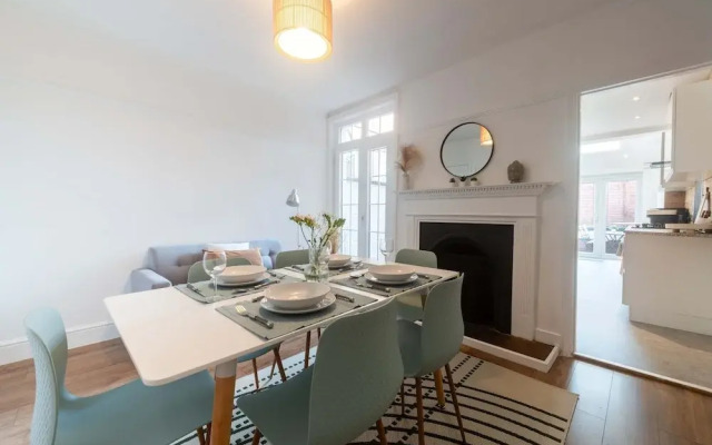 Host Stay Caversham Westfield House
