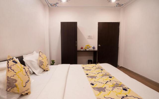 Tripli Hotels Arunoday Palace