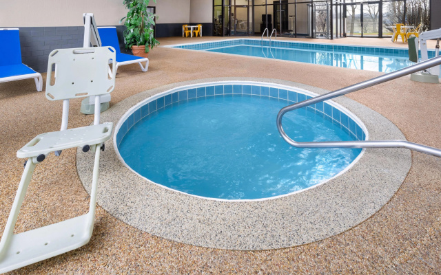 Wingate by Wyndham Cranberry