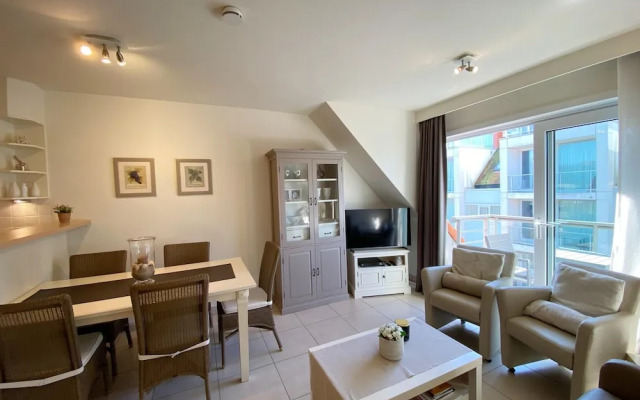 Apartment in Nieuwpoort by the Beach