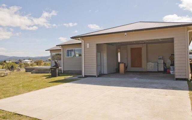 Views on Matarangi - Matarangi Holiday Home