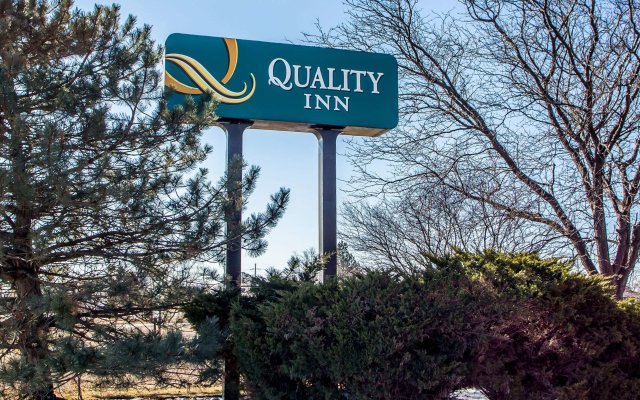 Quality Inn Elgin I-90