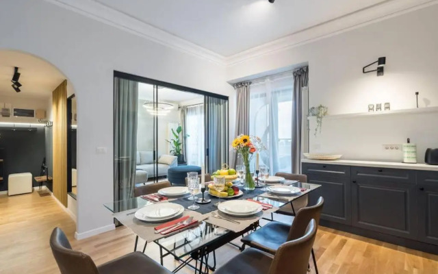 Sunny 3BR Midtown Flat - Amazing View Balcony