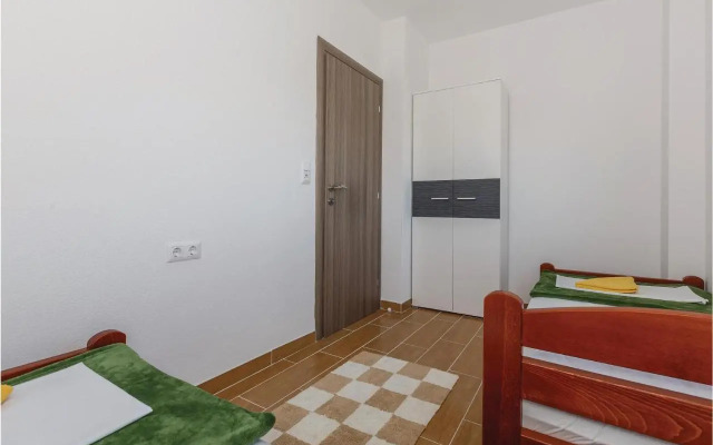 Two-Bedroom Apartment Saldun with Sea View 08