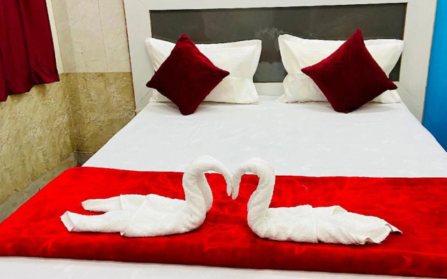 OYO Home 70156 Hotel Red Heart