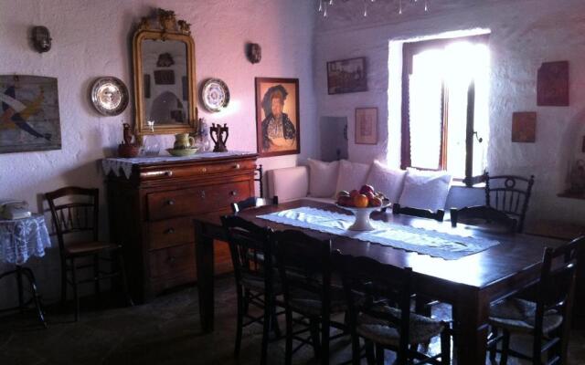 Aigina 3 Bedroom House by the Sea